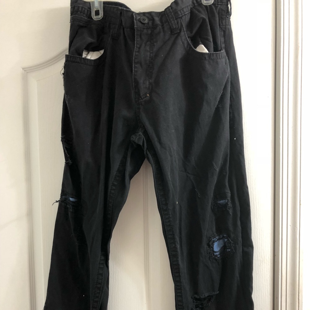 Men’s ripped jeans
